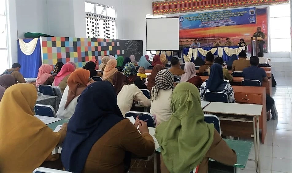 Kasubbag. TU menyampaikan arahan pada pembukaan "Pembinaan Komunitas Baca Se-Kabupaten Gayo Lues"