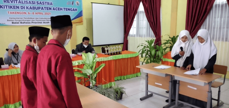 REVITALISASI SASTRA FOLKLOR KEKITIKEN DI KABUPATEN ACEH TENGAH TAHUN 2021