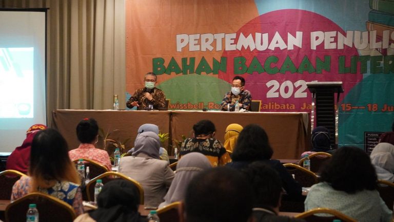 Tingkatkan Literasi Anak, Kemendikbudristek Cetak 120 Judul Buku dan 748 Bahan Bacaan