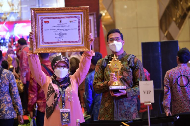 Mendikbudristek Mendapat Penghargaan