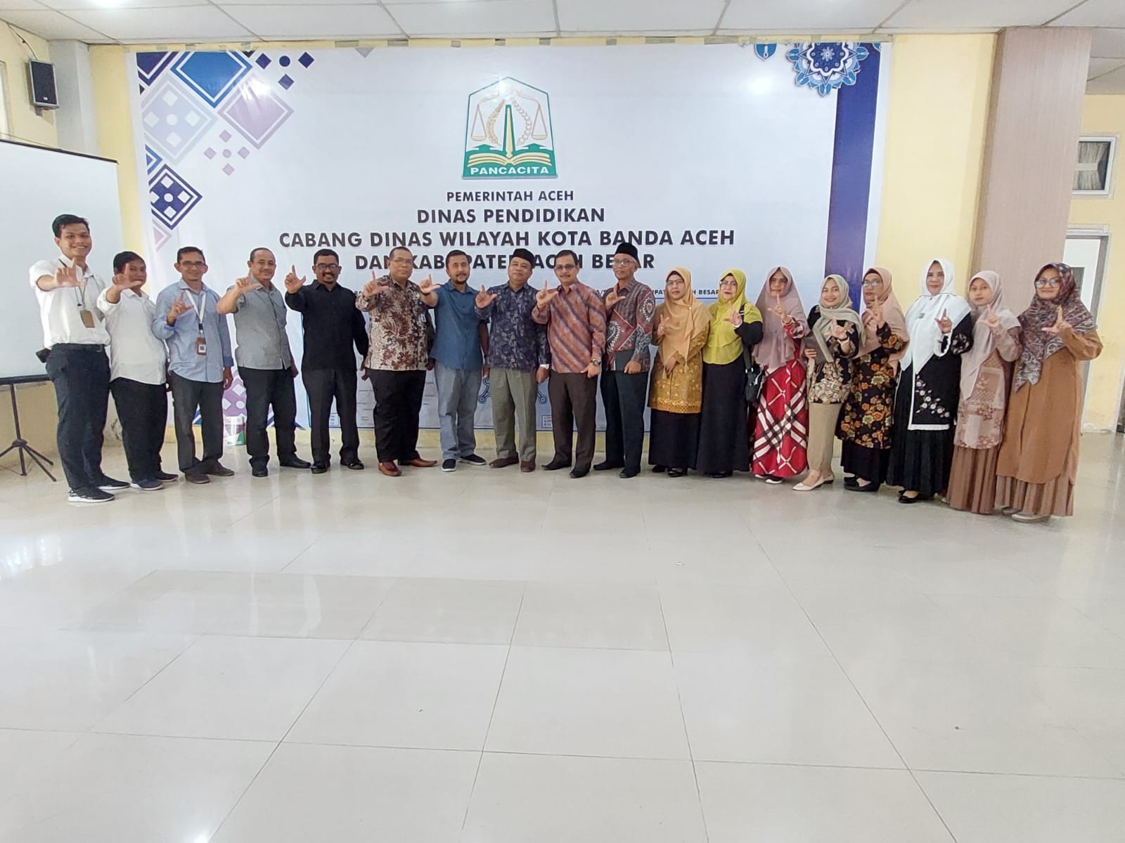 Cabang Dinas Pendidikan Banda Aceh dan Aceh Besar Mendukung Program Pengutamaan Bahasa Negara pada Lembaga Pendidikan