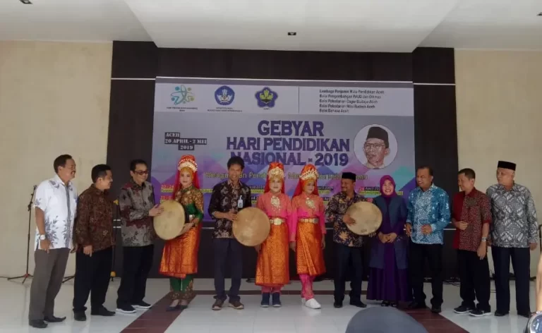 Pak Totok sedang membuka Gebyar Hardiknas 2019 Provinsi Aceh
