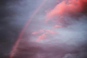 foto pelangi oleh Mathias Reding di Pexels